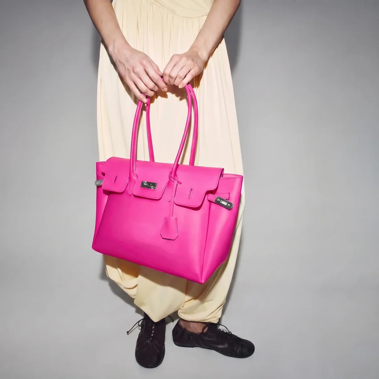 NOIRA | JELLY FIRKIN BAG