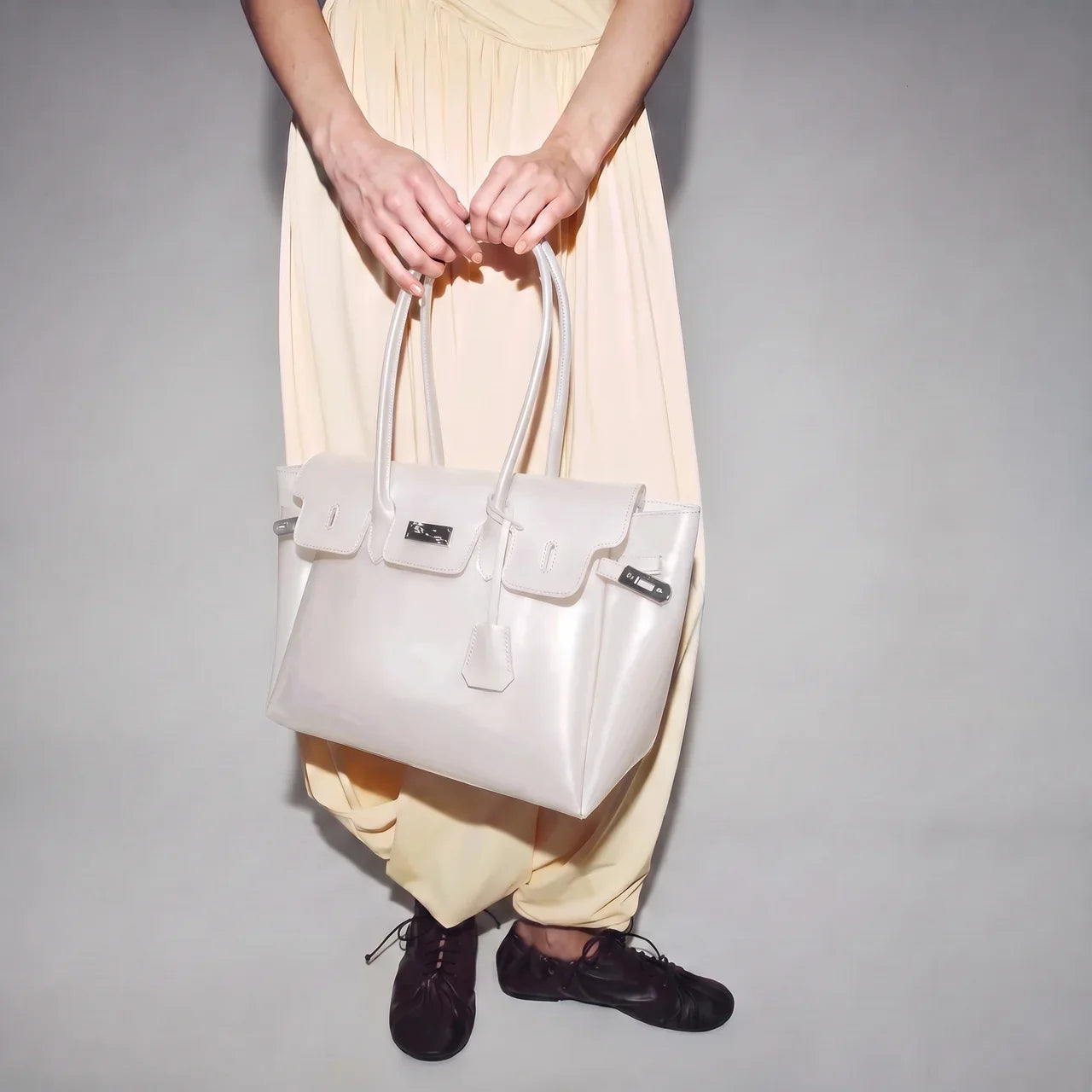 NOIRA | JELLY FIRKIN BAG